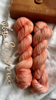 Se zlatou stelinou - broskev